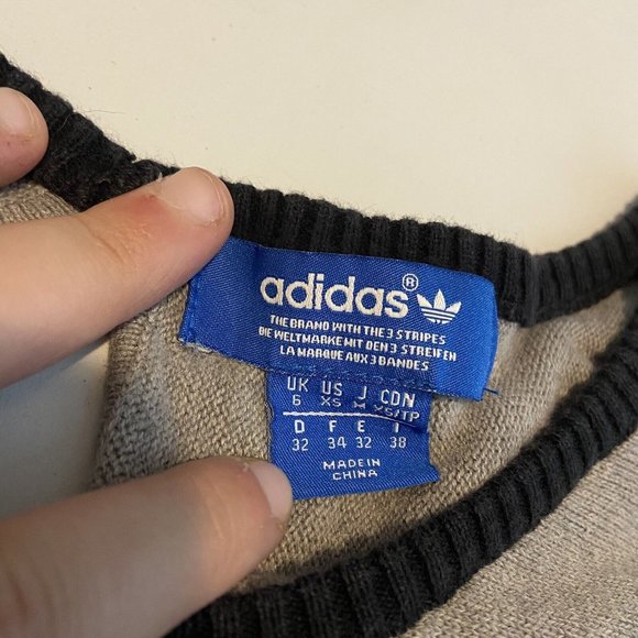 Adidas Originals CB Knit Sweater Women XS Gray Black Oversized Pullover Key Hole - Picture 3 of 8